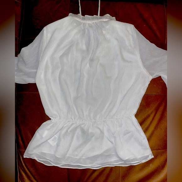 White sheer detailed blouse - Picture 2 of 5